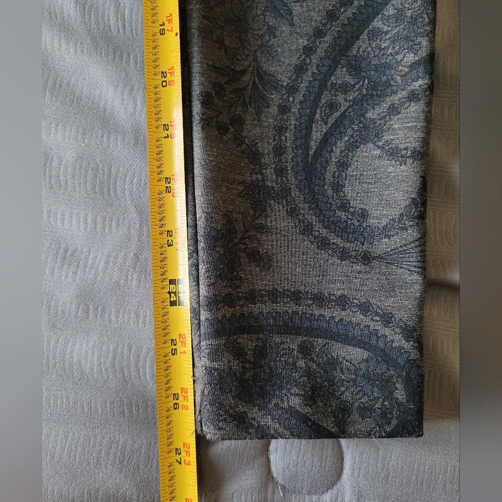 Chico's Fabulously Slimming Jeggings - Gray, Sz 0 - Like New - Picture 8 of 8